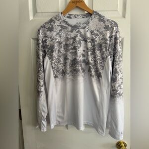 Huk men’s fishing shirt - NWOT